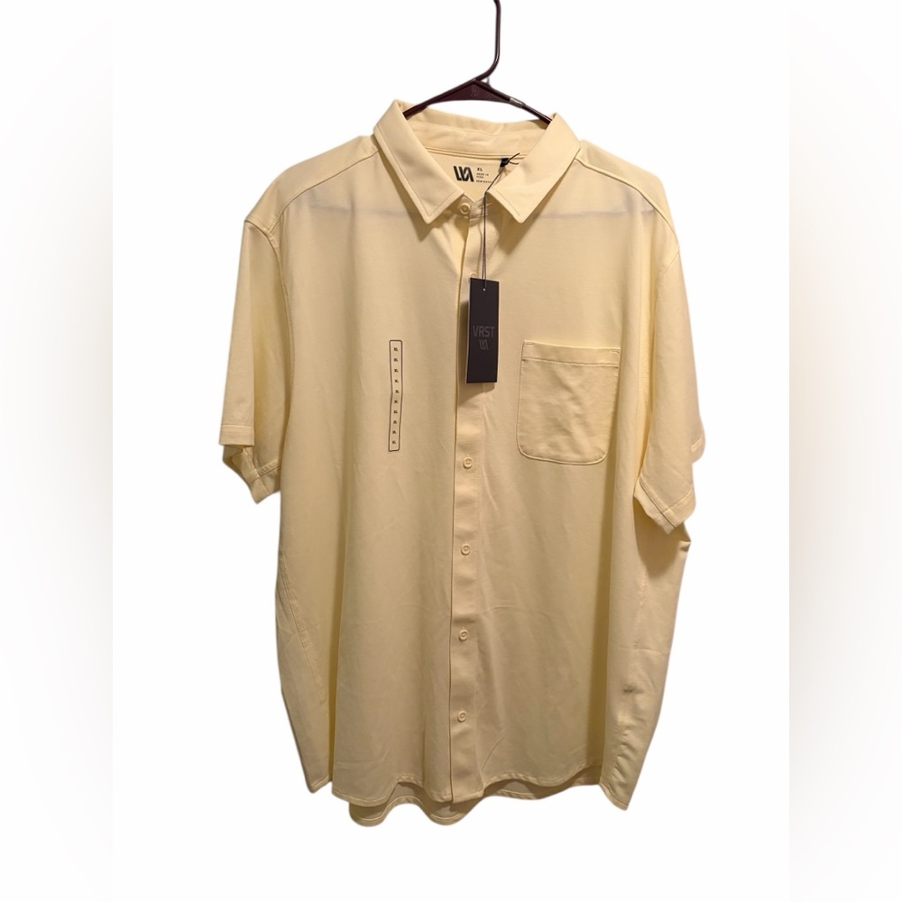 VRST men’s short sleeve button up Lemon‎ Wash shirt. Size XL. New with tags